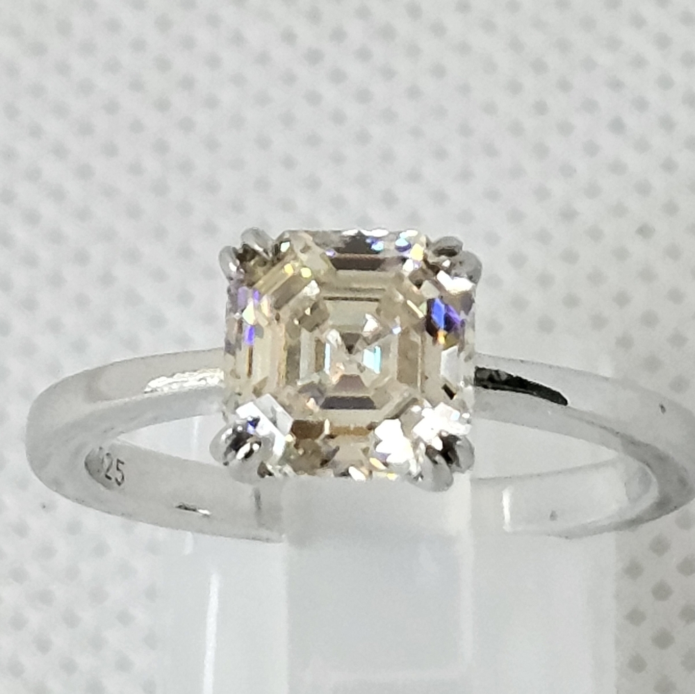 Genuine Strontium Titanate Sterling Silver Ring Size 8.5!